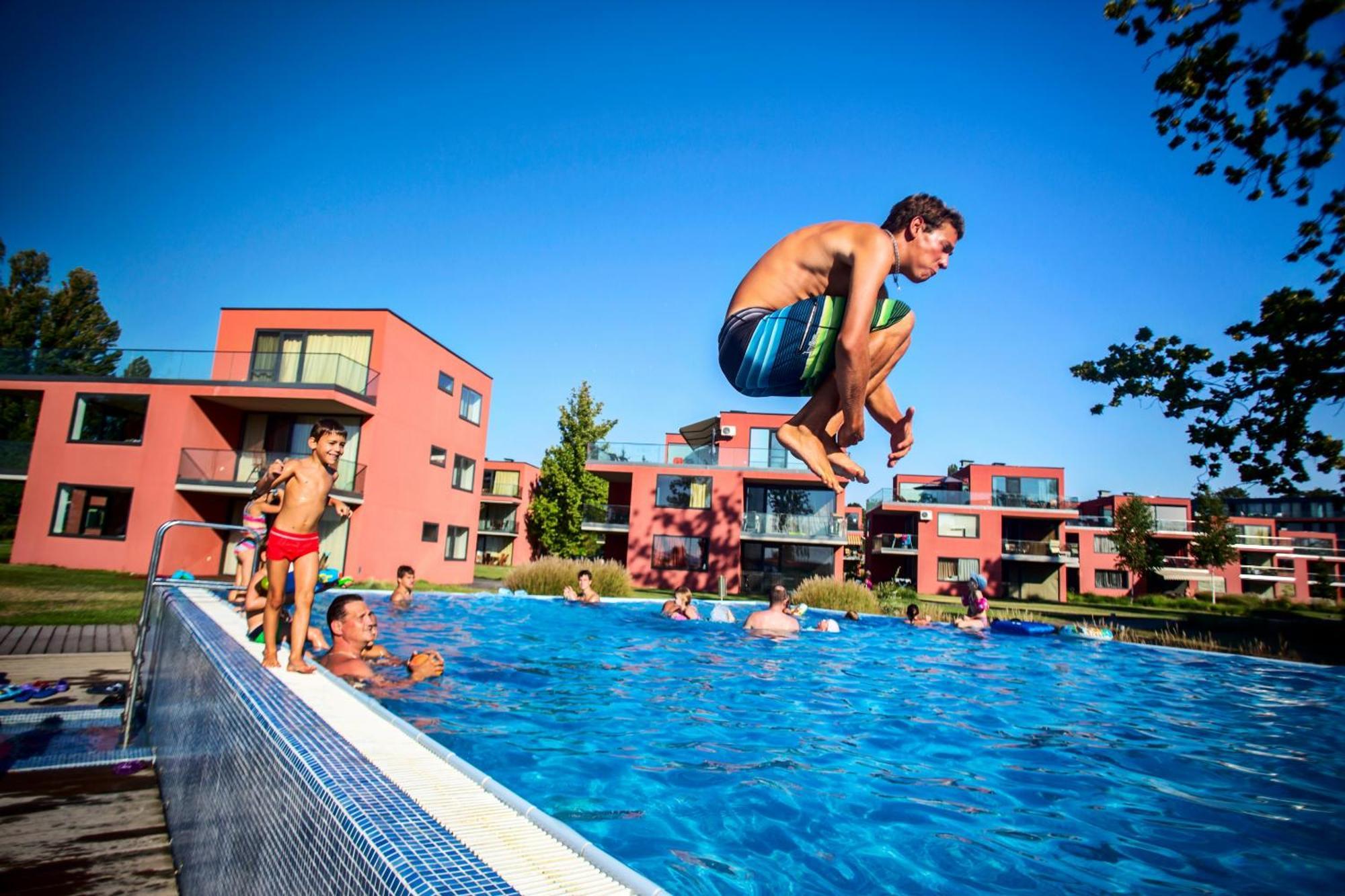 Bavaria Club Apartman バラトンレッレ エクステリア 写真