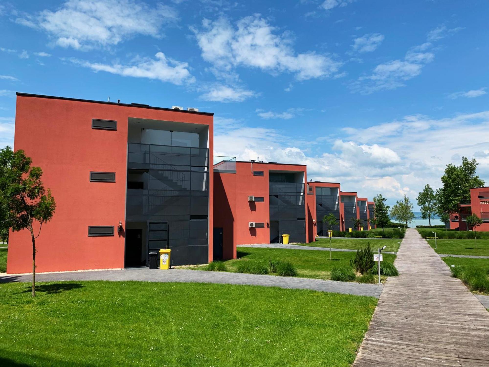 Bavaria Club Apartman バラトンレッレ エクステリア 写真